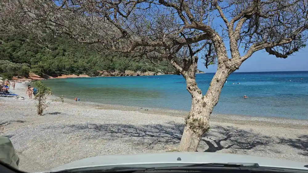 Θάλασσα και παραλία στη Σάμο